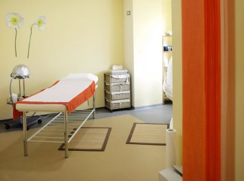 Fii fermecatoare - Kastel Center