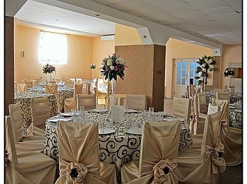 Decor by Cristina Tuser Nunta Arad